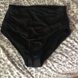 High waisted bikini bottom ✨✨